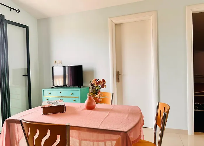 Aparthotel Infinity Blue - Renovated 2 Minutes From The Sea & Pool With Scenic Views Planos