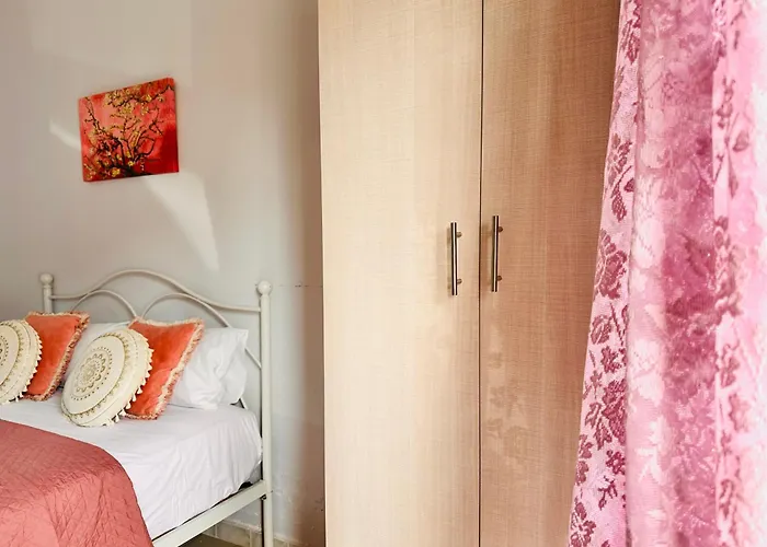 Infinity Blue - Renovated 2 Minutes From The Sea & Pool With Scenic Views Planos